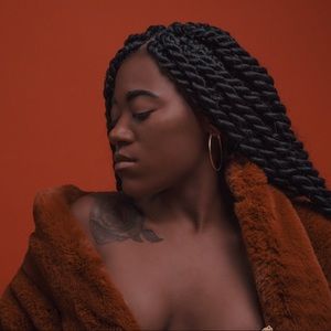 Meet your Posher, Camille